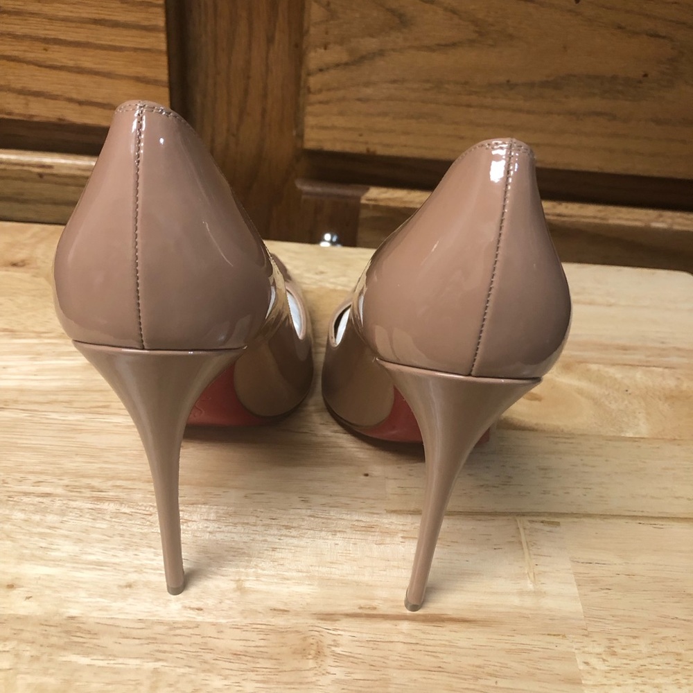 Christian Louboutin So Kate 120MM Nude Patent Pointed-Toe Pumps - Picture 4 of 6